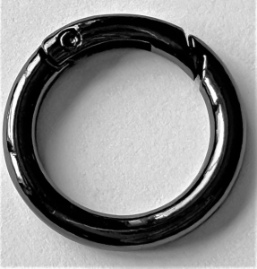 Czarne kółko otwierane szekla 20mm