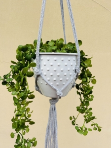Kwietnik wiszący makrama ze sznurka boho SREBRNY