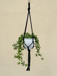 Kwietnik wiszący makrama ze sznurka boho CZARNY