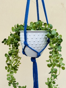 Kwietnik wiszący makrama ze sznurka boho CHABROWY