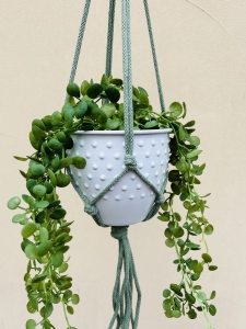 Kwietnik wiszący makrama ze sznurka boho PISTACJA