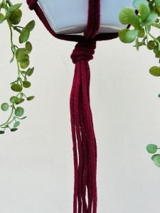 Kwietnik wiszący makrama ze sznurka boho BORDO