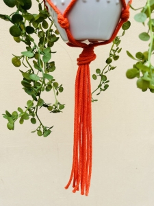 Kwietnik wiszący makrama ze sznurka boho POMARAŃCZ