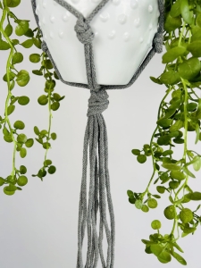 Kwietnik wiszący makrama ze sznurka boho CIEMNY SZARY